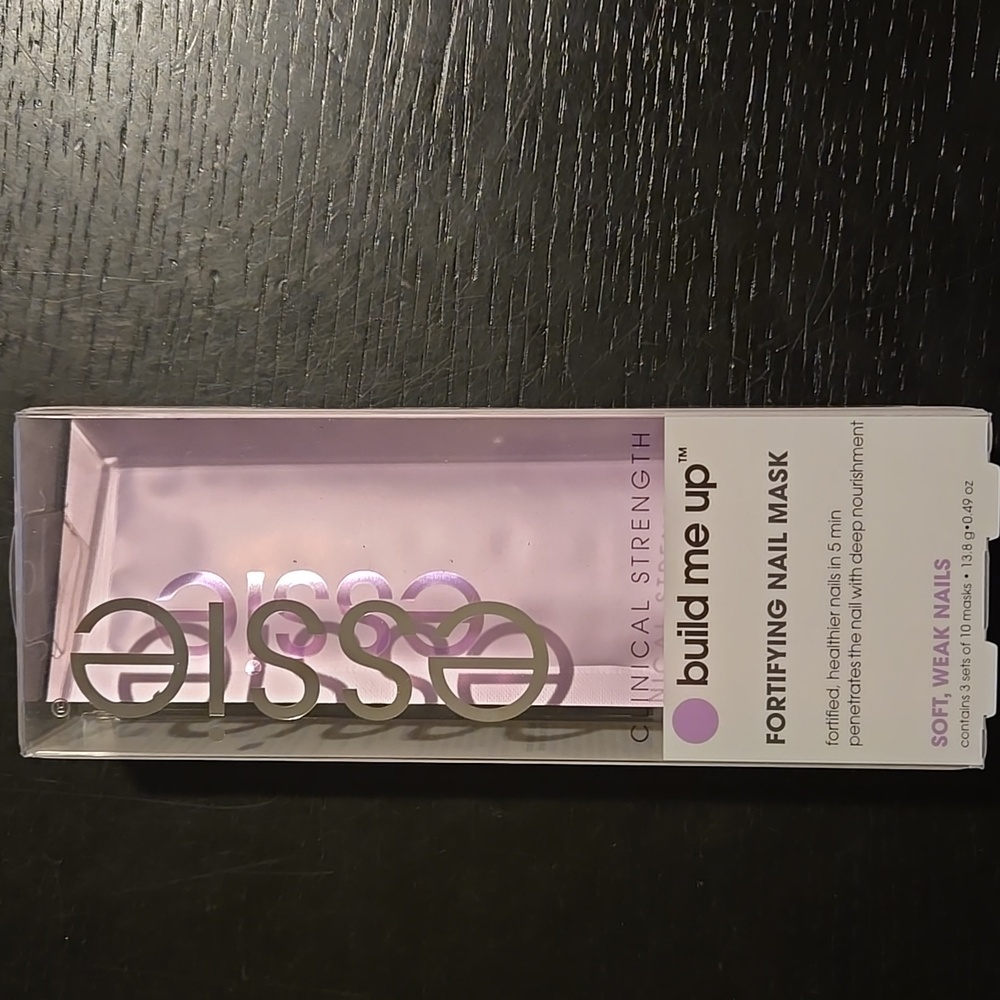 NWT essie build me up fortifying nail mask